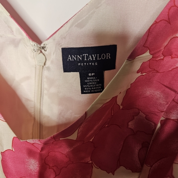 Ann Taylor Women's Petite Silk Floral Cocktail Dress - Picture 4 of 7